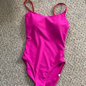 Summersalt one piece swim suit size 4